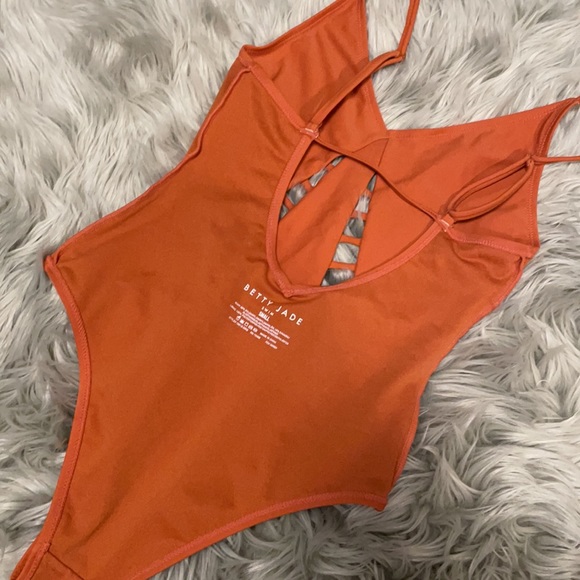 BETTY JADE SWIMSUIT SMALL - Picture 8 of 9